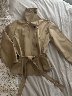 Zara Beige Short Belted Trench Coat